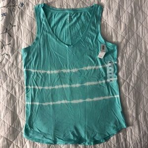 🎉NWT Old Navy tank top